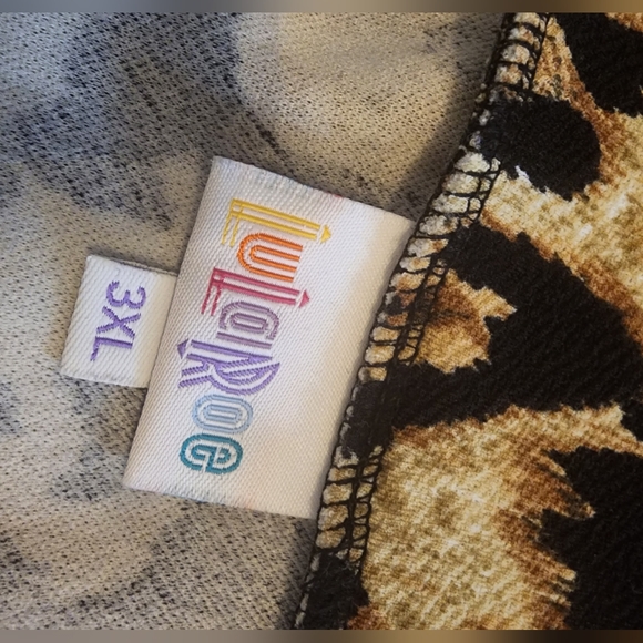 Lularoe Cassie Pencil Skirt - Picture 2 of 3